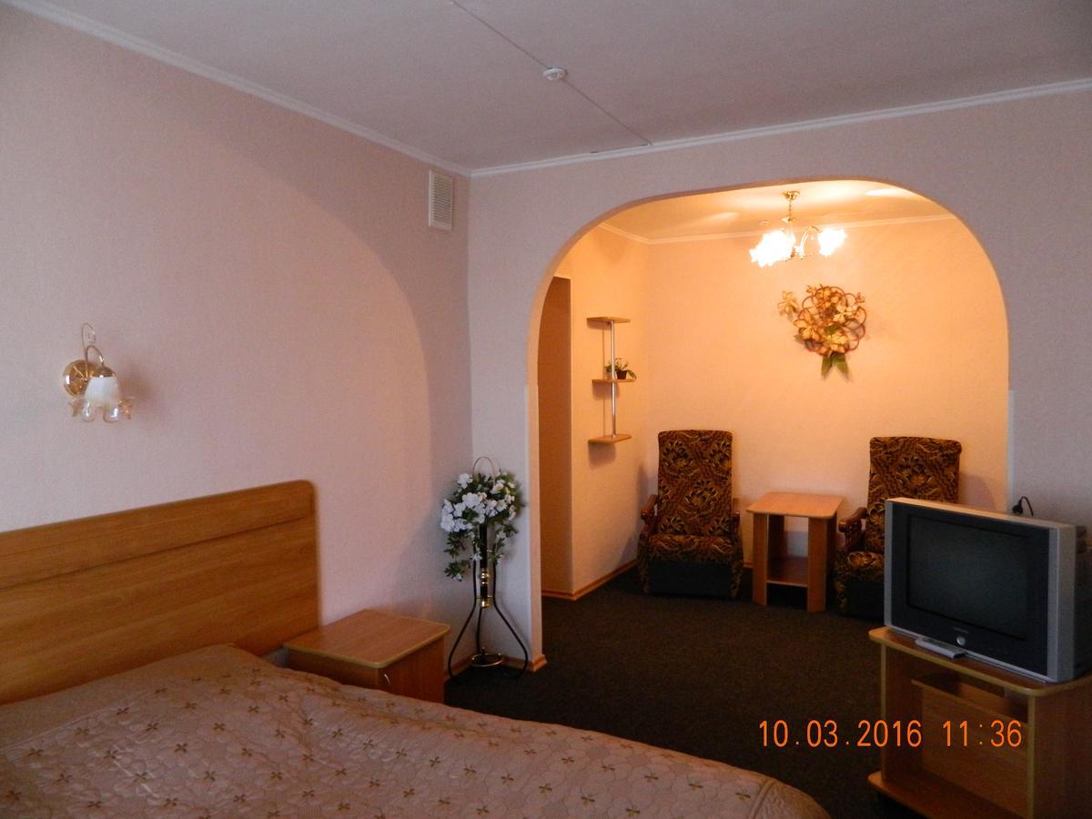Hotel Druzhba Oleksandriia Экстерьер фото